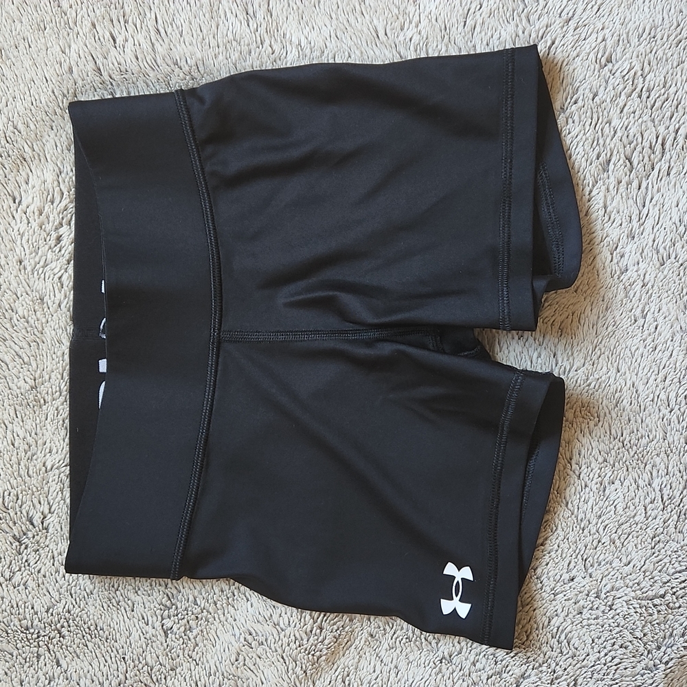 EUC Under Armour youth medium workout shorts black white worn once! - Picture 7 of 7